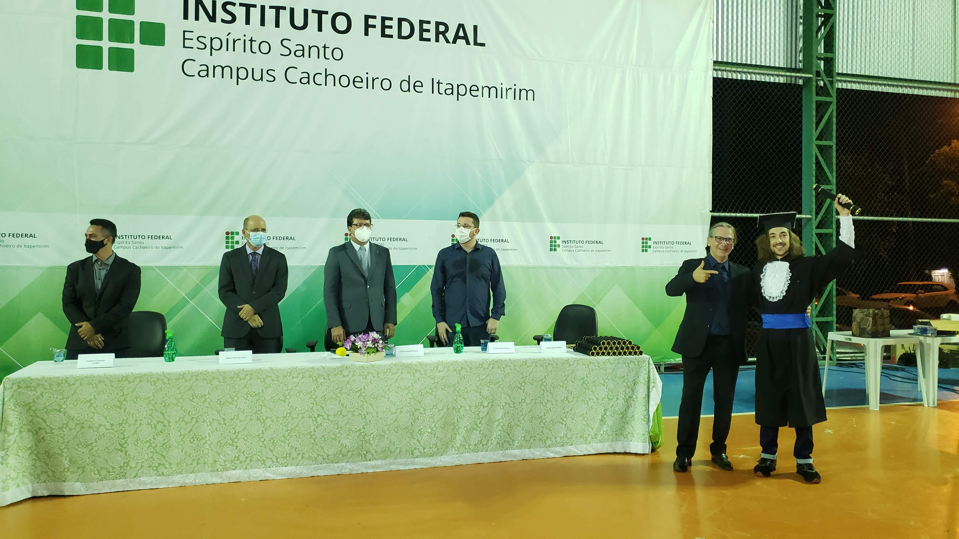 formatura dez 21 10