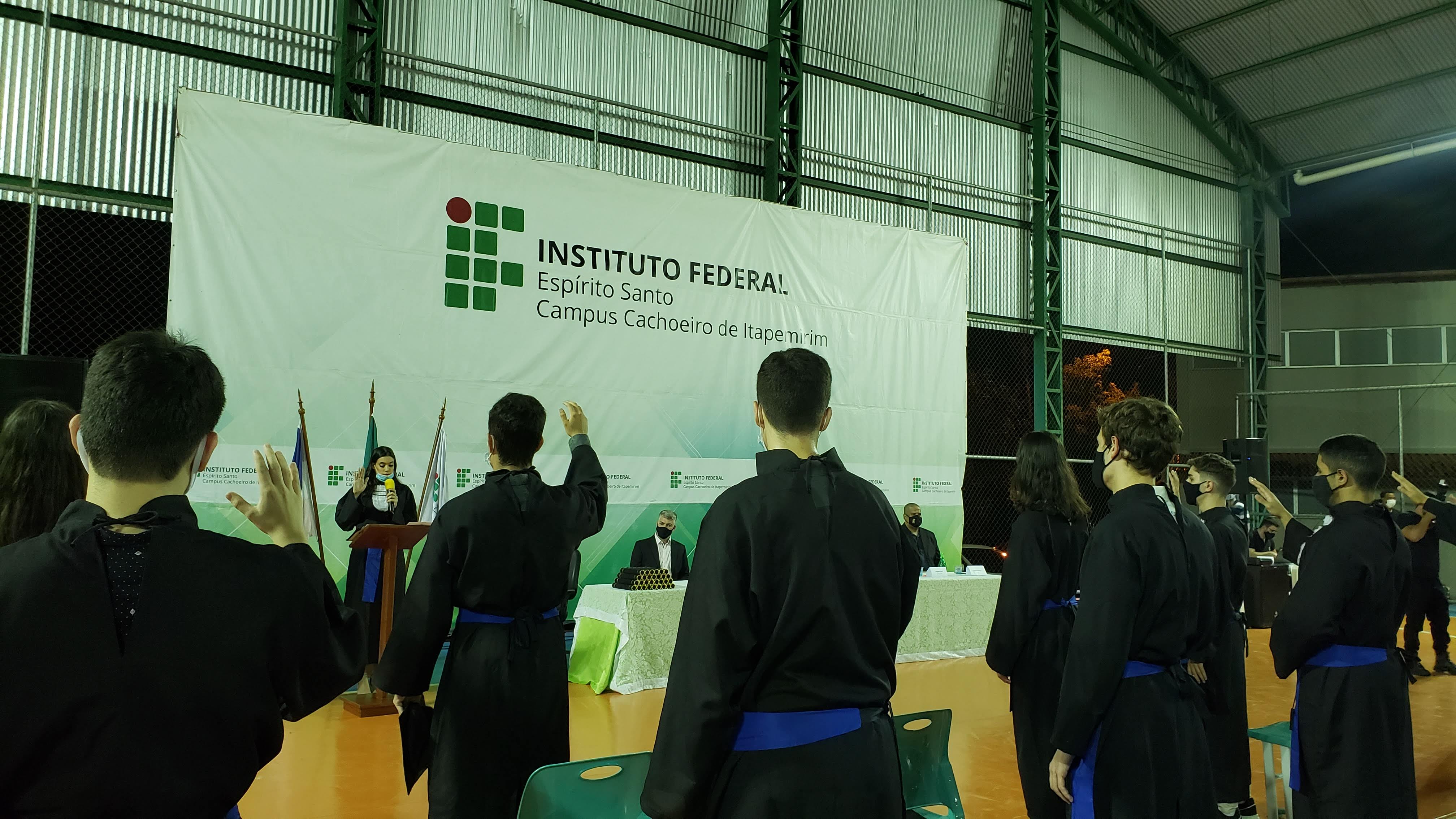 formatura dez 21 4
